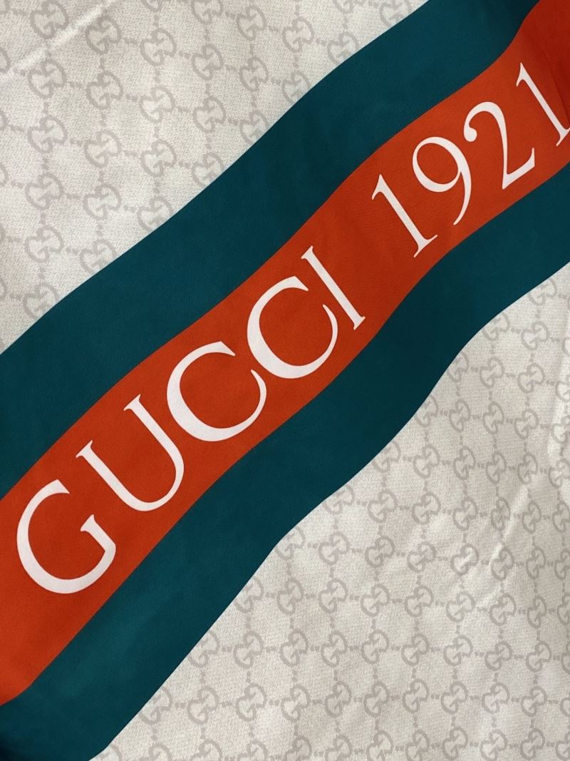 Gucci Outwear